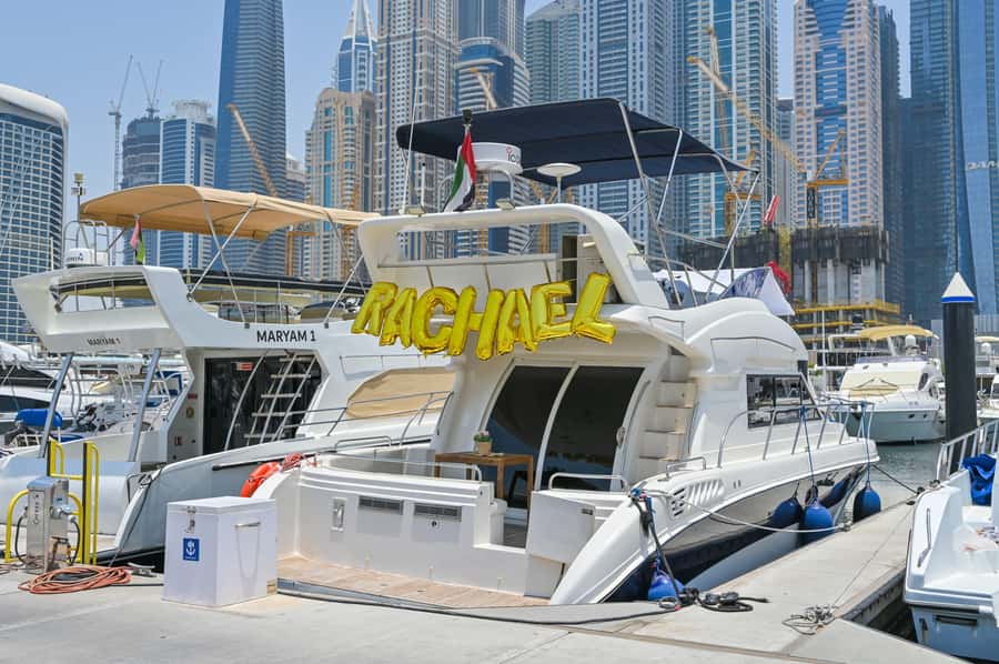 2 Hour Birthday Celebration on a Yacht in Dubai - Cake, decorations, music, and the small details