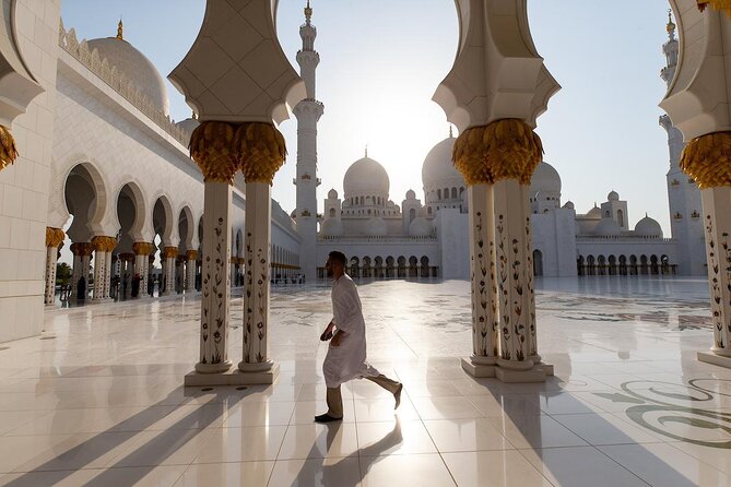 6 Hours Snapshot Tour of Abu Dhabi including Grand Mosque Visit - Key points at a glance