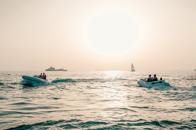 60 min Amazing Dubai Self-Drive Boat Tour - Why driving past Dubai’s skyline works so well