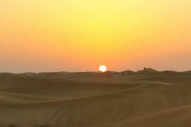 7-hour Small Group 4x4 Desert Safari Tour with Buffet Dinner in Dubai - Who will enjoy this desert safari most