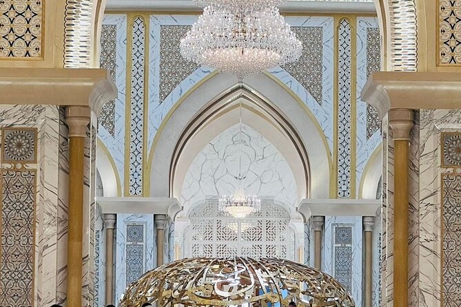 8 hours Abu Dhabi Grand Mosque and Qasar Al Watan Palace Tour - Should you book the 8-hour Abu Dhabi tour?