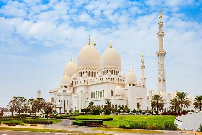 Abu Dhabi City Sightseeing Tour From Dubai - Marina Mall is practical, but lunch is on your own