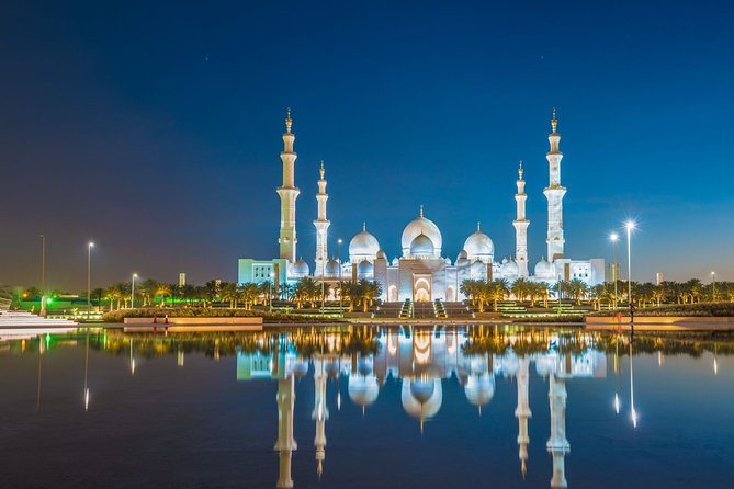 Abu Dhabi City Tour - Sheikh Zayed Grand Mosque deserves your attention