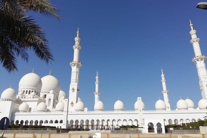 Abu Dhabi City Tour from Dubai - Full-Day Tour - Sheikh Zayed Grand Mosque: the day’s essential stop