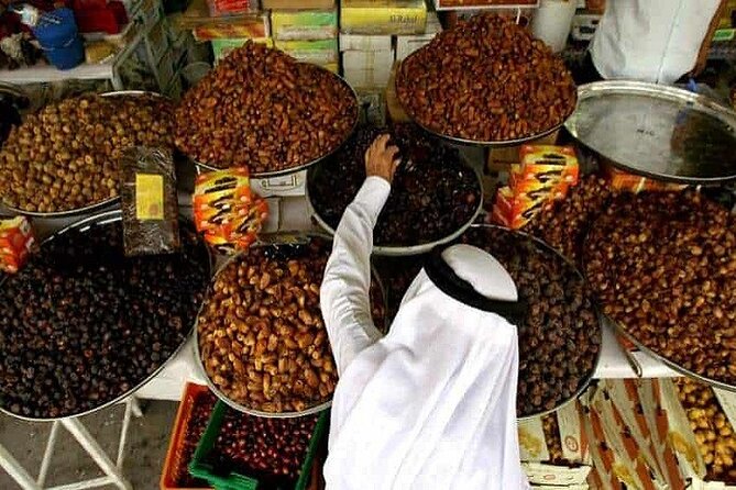 Abu Dhabi City Tour from Dubai: Qasr Al Watan, Emirates Palace, Mosque - Ferrari World on Yas Island: know what you are getting