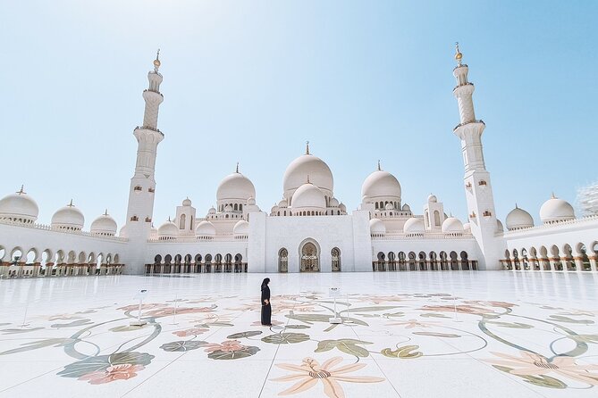 Abu Dhabi City Tour from Dubai: Qasr Al Watan, Emirates Palace, Mosque - Qasr Al Watan and the problem of palace closures