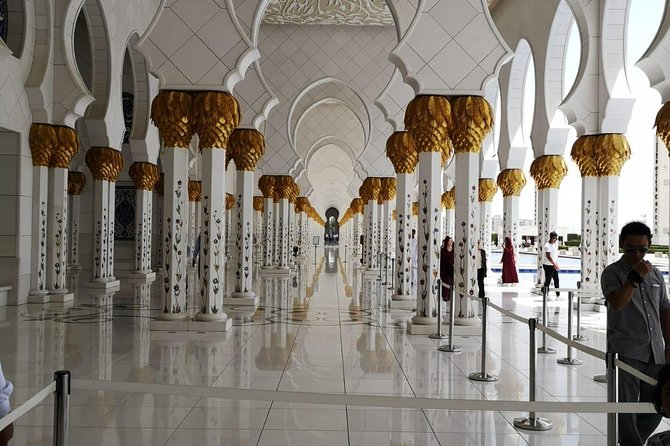 Abu Dhabi City Tour (Grand Mosque & Qasr Al Watan) - Heritage Village and the older Emirati story