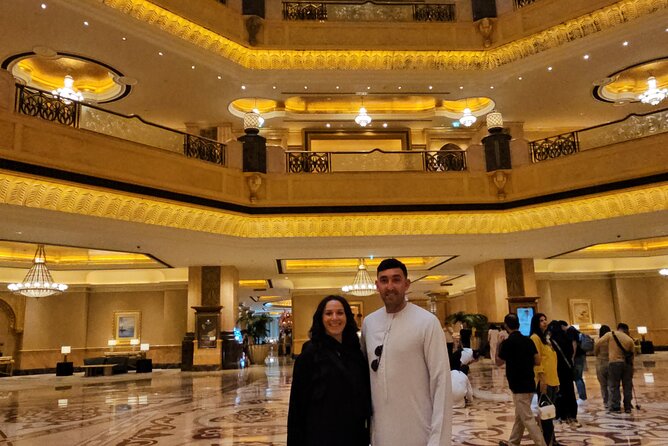 Abu Dhabi City Tour :Qasr Al Watan, Emirates Palace, Mosque - The Corniche is a short waterfront pause