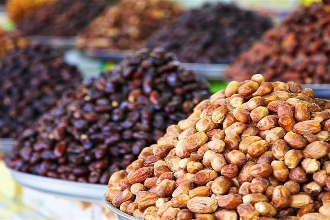 Abu Dhabi City Tour with Buffet Lunch - Marina Mall and the included buffet lunch