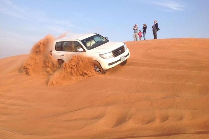 Abu Dhabi City Tour with Desert Safari Adventure - Dinner and shows bring the evening together