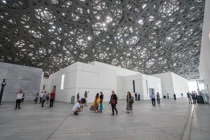 Abu Dhabi city tour with Entry ticket to Louvre Museum from Abu Dhabi - Heritage Village in a 15-minute snapshot