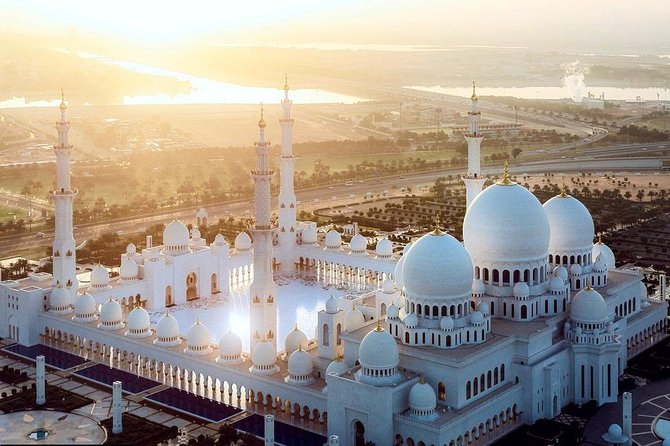 Abu Dhabi City Tour with Ferrari Park - What is included, and what you should plan for
