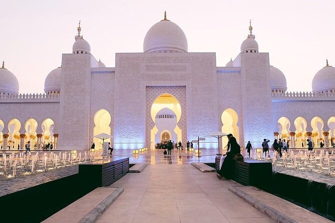 Abu Dhabi City Tour with Private Car - The Corniche is a quick waterfront pause
