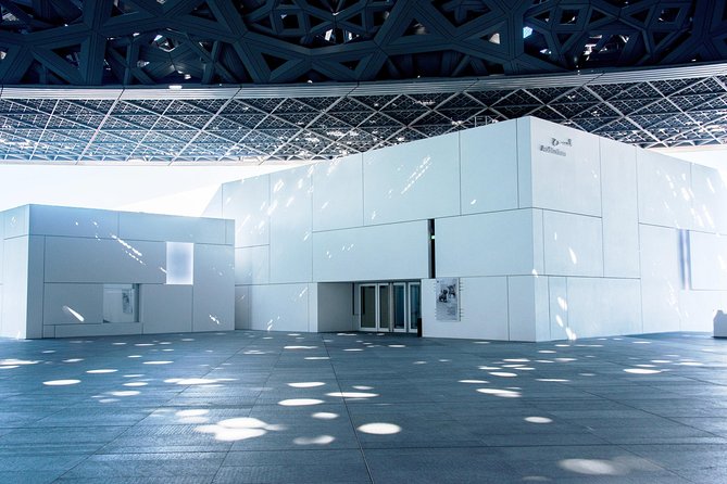 Abu Dhabi City Tour with Qasr al Watan With Free Shuttle Transfer - Qasr Al Hosn: the most grounded historical stop