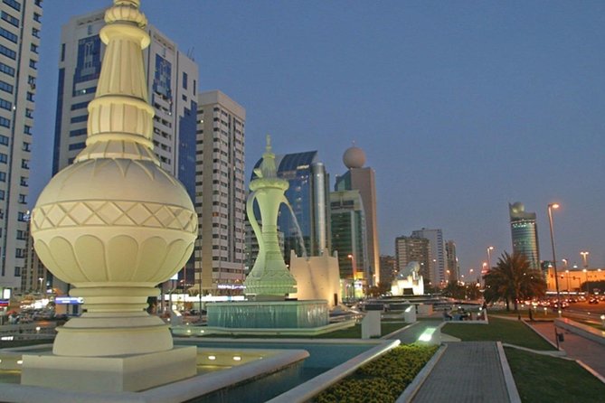 Abu Dhabi City Tour With Visit To Grand Mosque - Sheikh Zayed Grand Mosque sets the tone
