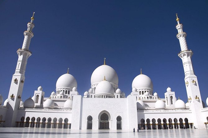 Abu Dhabi Day Tour From Dubai with Sheikh Zayed Grand Mosque - Heritage Village and a glimpse of older Abu Dhabi
