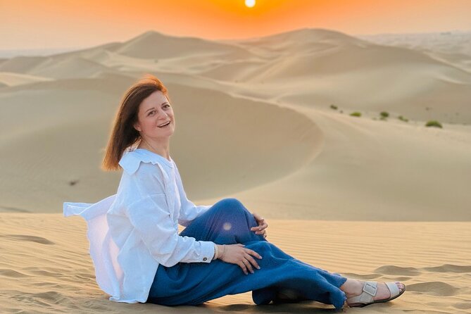 Abu Dhabi Desert Safari with Live Entertainment and Live BBQ - The 4x4 ride across the Abu Dhabi dunes