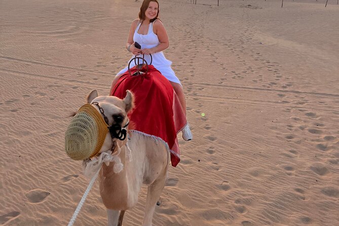 Abu Dhabi Desert Safari with Live Entertainment and Live BBQ - A live BBQ dinner under the stars