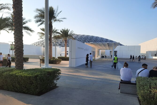 Abu Dhabi Full-Day City Tour from Dubai - Emirates Palace and the Corniche by vehicle