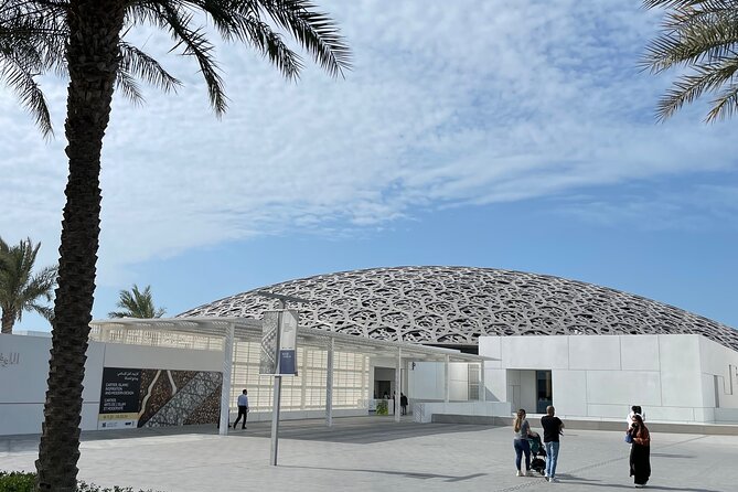 Abu Dhabi Full Day Private Tour - Lunch at Marina Mall, with three simple choices