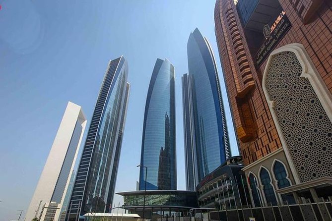 Abu Dhabi Full-Day Sightseeing Tour from Dubai with Mosque Visit - The Dates Market is more useful than a generic mall
