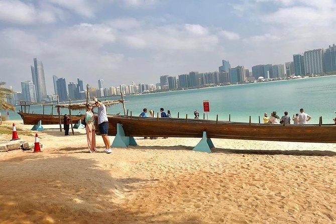 Abu Dhabi Full-Day Tour from Dubai - Emirates Palace in a 15-minute photo stop