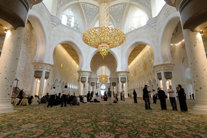 Abu Dhabi Full-Day Tour from Dubai With Spanish-Speaking Guide - Entering Sheikh Zayed Grand Mosque