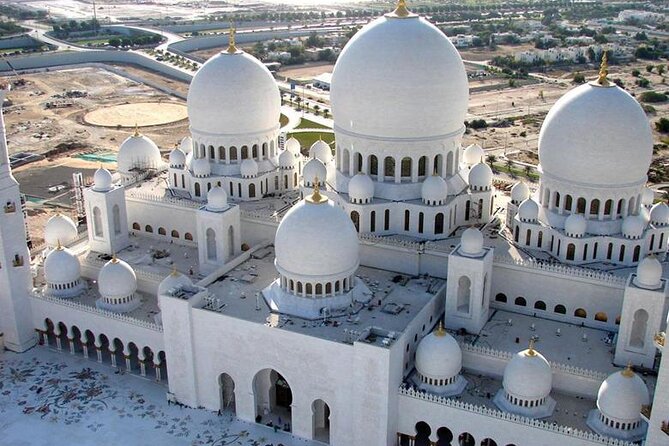 Abu Dhabi Grand Mosque, Etihad Towers & Royal Palace Visit from Dubai - The guide and group size matter here
