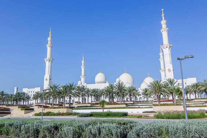 Abu Dhabi Half-Day City Highlights Tour from Abu Dhabi - The Zayed Centre and the story behind the capital