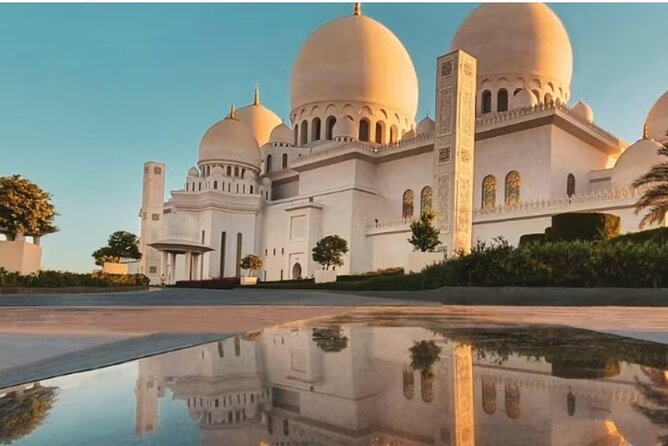 Abu Dhabi Highlights Day Trip from Dubai - Lunch and shopping at Marina Mall