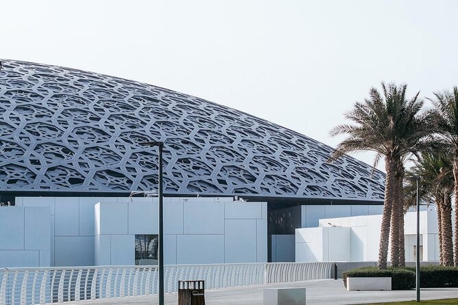 Abu Dhabi Private City Tour From Dubai - Heritage Village and the Corniche