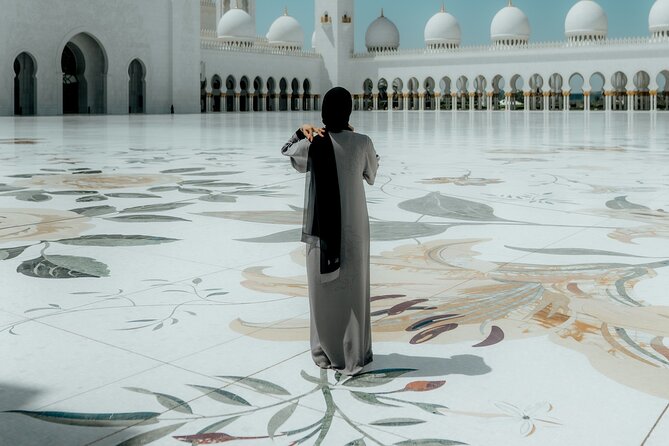 Abu Dhabi Sheikh Zayed Grand Mosque Private Tour - The private format is the real selling point