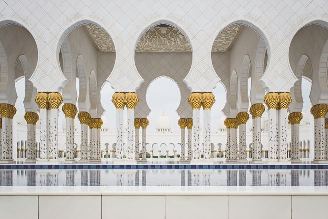 Abu Dhabi Sheikh Zayed Grand Mosque Private Tour - Is $200 good value for a group of six?