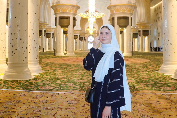 Abu Dhabi Sheikh Zayed Mosque Half-Day Guided Tour from Dubai - What the $59 Price Includes