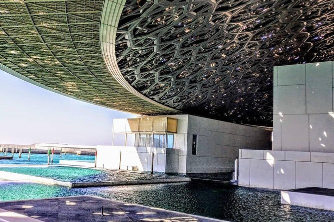 Abu Dhabi Sheikh zayed Mosque with Lunch, Louvre & Qasr Al Watan Palace - What the private vehicle changes