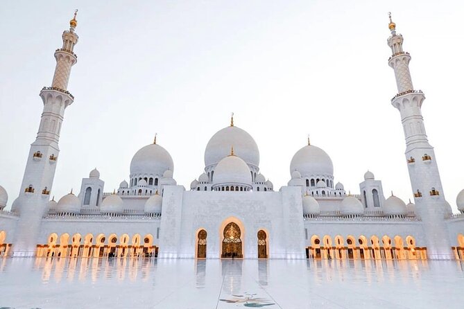 Abu Dhabi Sightseeing City Tour including Grand Mosque - Marina Mall is where lunch and free time fit