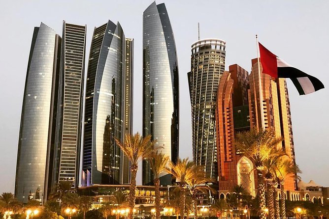 Abu Dhabi Sightseeing Tour from Dubai - Marina Mall and the late lunch question