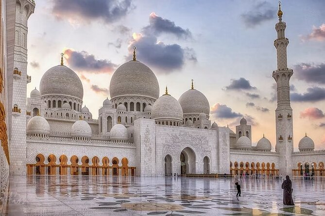 Abu Dhabi Tour from Dubai, Sheikh Zayed Mosqe & City Sightseeing - Corniche Beach and Abu Dhabi’s waterfront