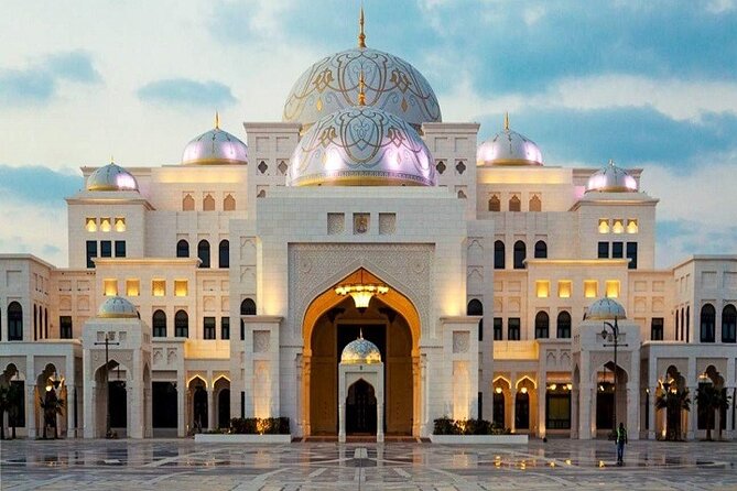 Abu Dhabi Tour from Dubai With Gold Coffee At Emirates Palace - Emirates Palace adds a taste of luxury