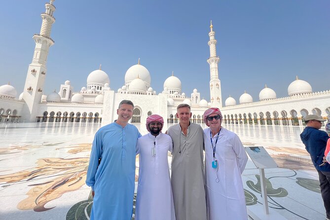 Abu Dhabi Tour Grand Mosque Heritage Village Emirates Palace - The long ride from Dubai to Abu Dhabi