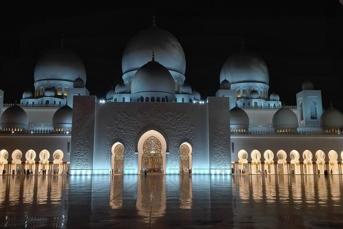 Abu Dhabi Tour with Sheikh Zayed Grand Mosque from Dubai - Saadiyat Island, Louvre Abu Dhabi, and Yas Island
