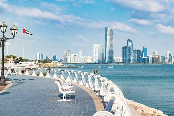 Advance Full Day Abu Dhabi City Tour - Guides, Vehicle, and the Feel of the Day