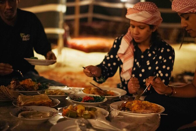 Al Marmoom Oasis Experience with Bedouin Dinner - Pickup, meeting point, and timing