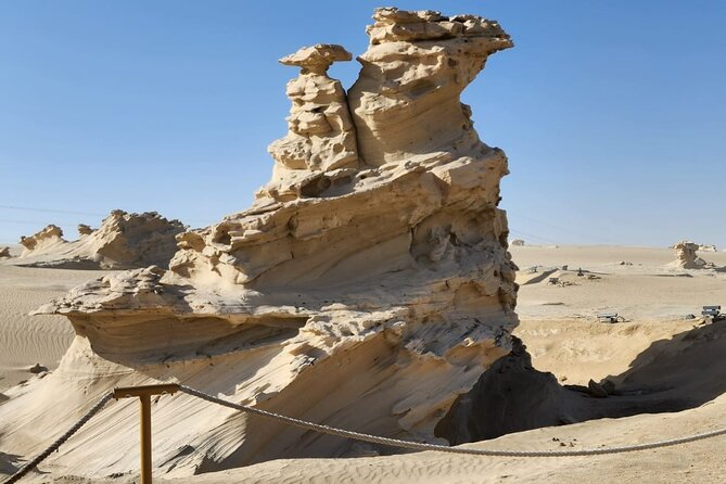 Al Wathba Fossil Dunes and Salt Lake Trip from Abu Dhabi - Pickup, timing, and practical comfort