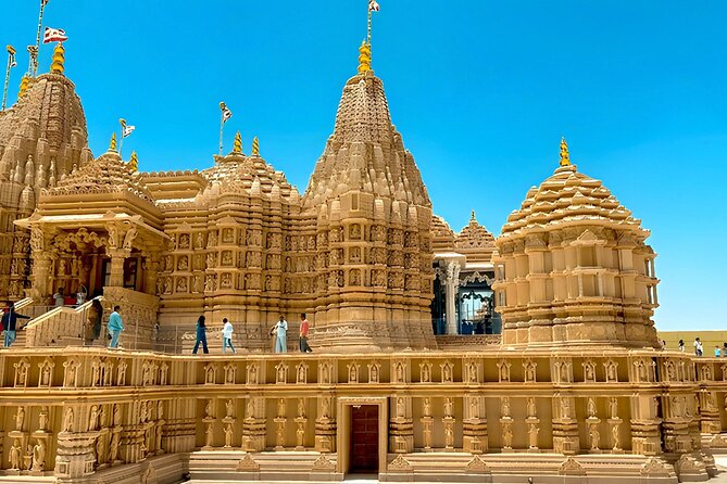BAPS Hindu Temple And Sheikh Zayed Mosque Tour - Two Abu Dhabi houses of worship in one day