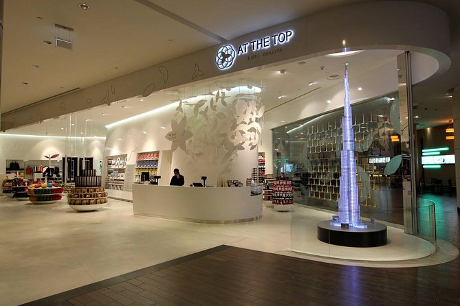 Burj Khalifa At the Top & Dubai Aquarium Combo Entrance Tickets - Moving down to Dubai Aquarium and Underwater Zoo