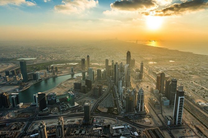 Burj Khalifa: At The Top (Levels 124 and 125) Admission Ticket - The elevator ride to floors 124 and 125