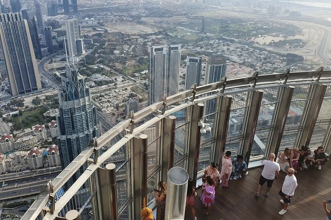 Burj Khalifa: At The Top Observation Deck Admission Ticket - Photos, souvenirs, and the best use of your time