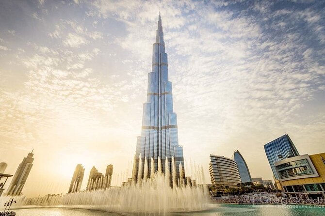 Burj Khalifa At The Top & Underwater Zoo Aquarium with Transfer - Dubai Aquarium and Underwater Zoo in Dubai Mall