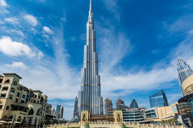 Burj Khalifa Level 148 'At the Top SKY' Entrance Ticket with One-way Transfer - Arabic coffee, dates, and the SKY reception lounge